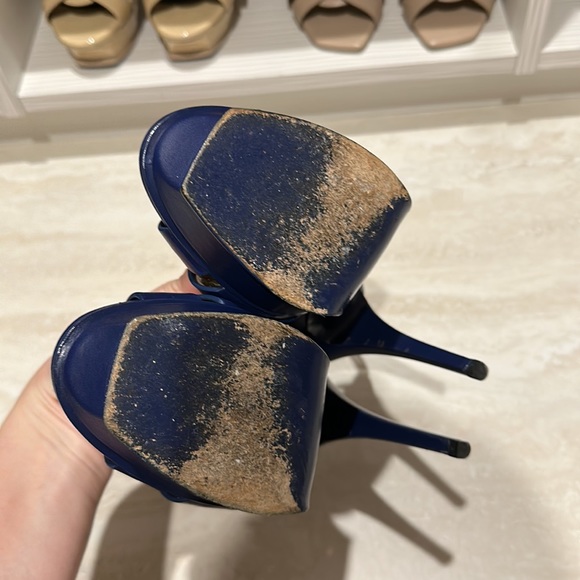 Yves Saint Laurent YSL TRIBUTE PLATFORM SANDALS - Picture 9 of 10
